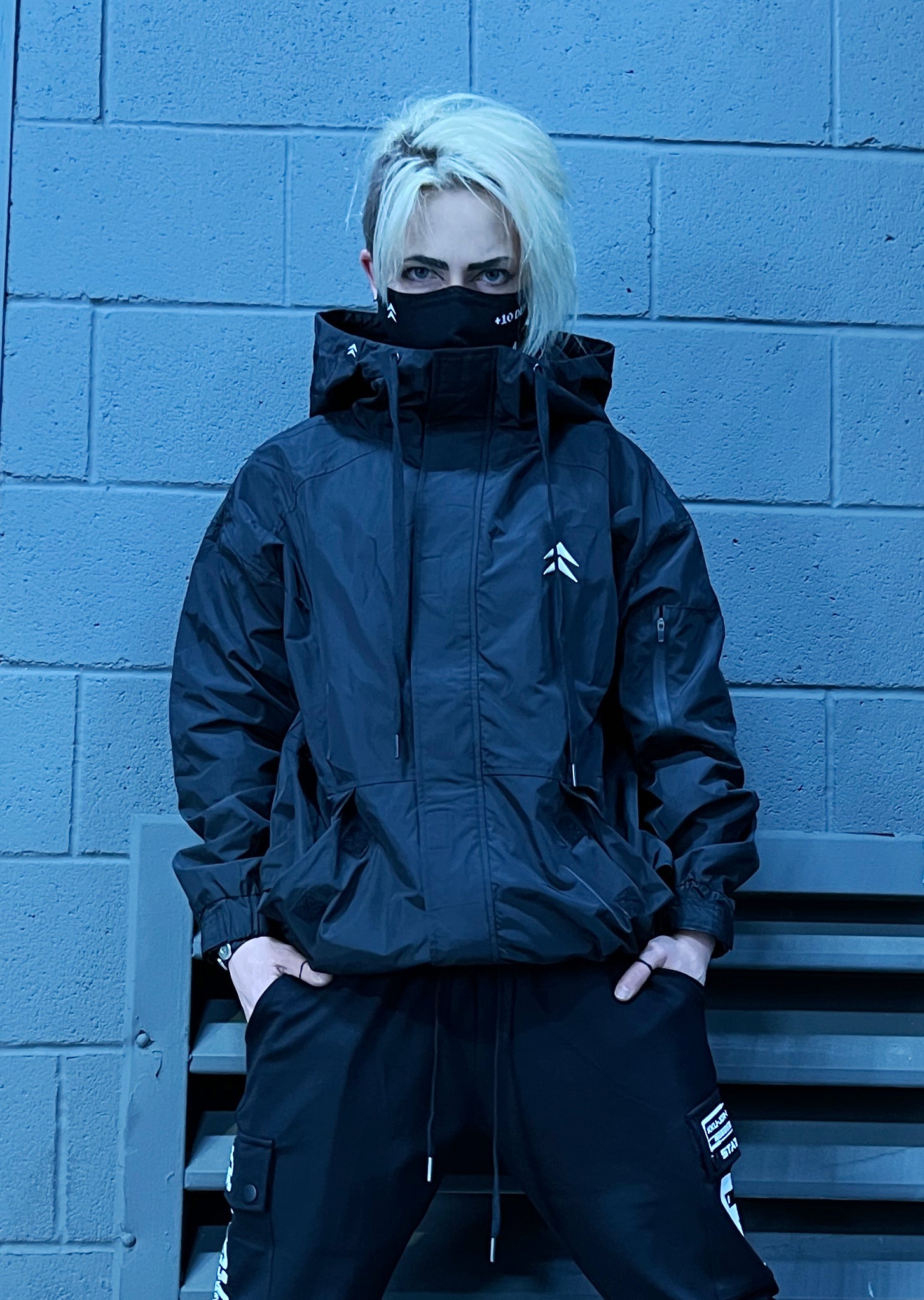 Resolve Windbreaker Black image 0
